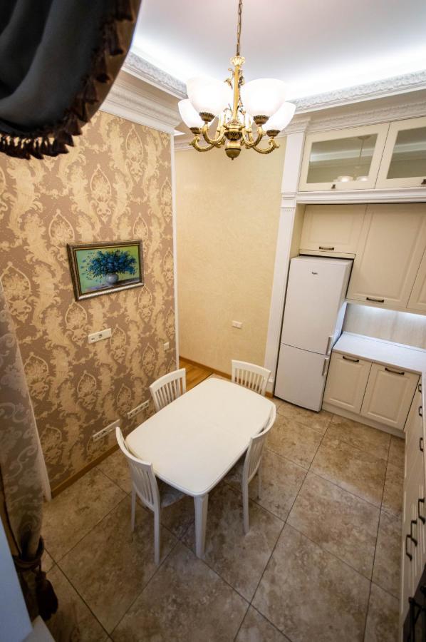 Kyiv Classic Apartment Exterior photo
